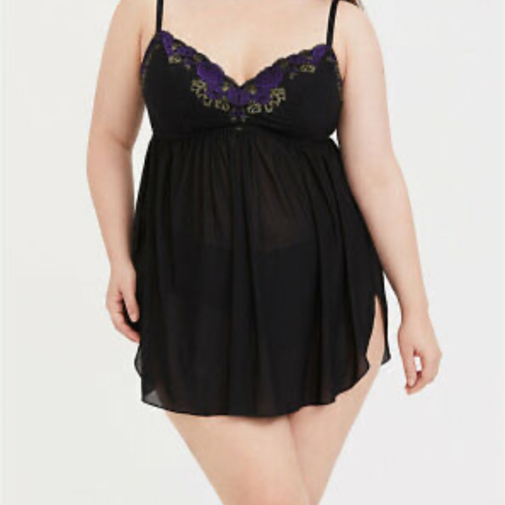 NWT Sz 1  Torrid Babydoll and mesh hipster set